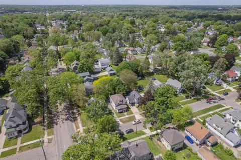 View/Area - 604 Edgewood, Jackson, MI 49202 photo 2 of 6