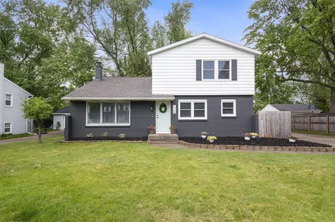 1739 Millbrook, Grand Rapids, MI 49508