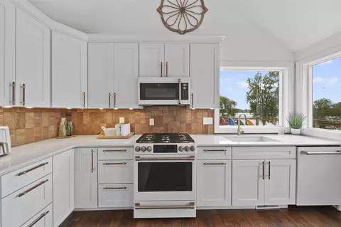 282 Evans Trl, Tipton, MI 49287 photo 6