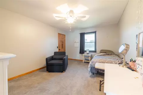Bedroom - 2595 Will Carleton, Flat Rock, MI 48134 photo 2 of 3