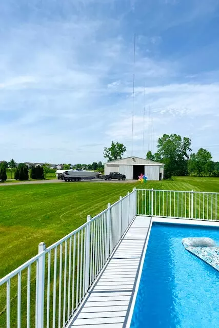 Exterior - 2595 Will Carleton, Flat Rock, MI 48134 photo 9 of 11