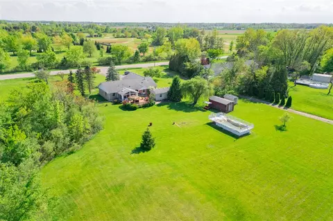 View/Area - 2595 Will Carleton, Flat Rock, MI 48134 photo 3 of 4
