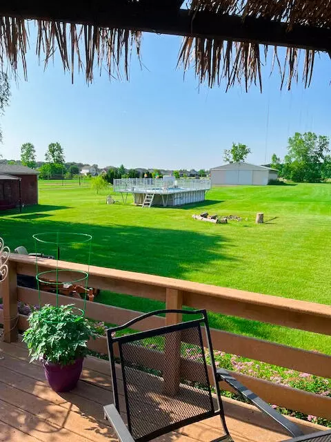 Exterior - 2595 Will Carleton, Flat Rock, MI 48134 photo 8 of 11