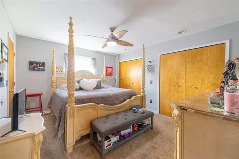 Bedroom - 2595 Will Carleton, Flat Rock, MI 48134 photo 1 of 3