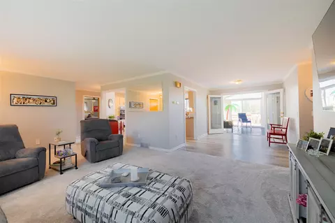 Living - 2595 Will Carleton, Flat Rock, MI 48134 photo 4 of 4