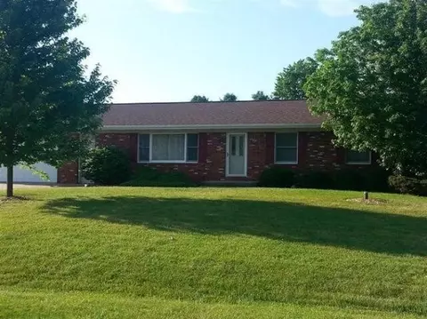 138 Holiday, Ionia, MI 48846