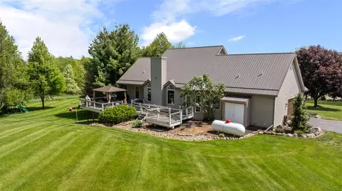 Exterior - 7918 Dan Patch, Jackson, MI 49201 photo 3 of 19