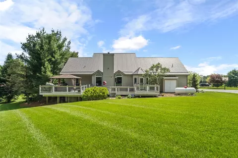 Exterior - 7918 Dan Patch, Jackson, MI 49201 photo 15 of 19