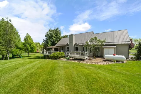 Exterior - 7918 Dan Patch, Jackson, MI 49201 photo 14 of 19