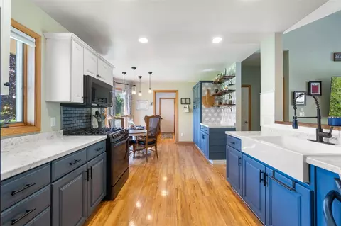 Kitchen - 7918 Dan Patch, Jackson, MI 49201 photo 8 of 8