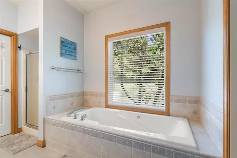 Bath - 7918 Dan Patch, Jackson, MI 49201 photo 2 of 3