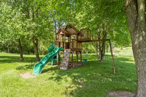Exterior - 7918 Dan Patch, Jackson, MI 49201 photo 16 of 19