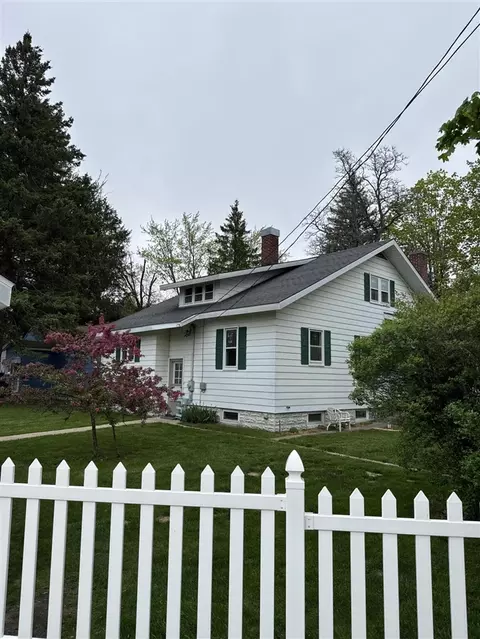 Exterior - 701 Chestnut, Grayling, MI 49738 photo 1 of 2