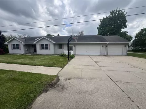 72 E Brink, Grant, MI 49327