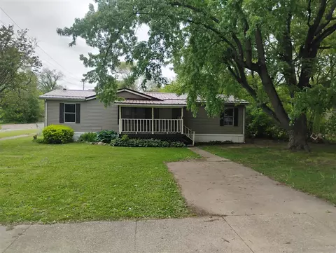 201 Pleasant, Hartford, MI 49057