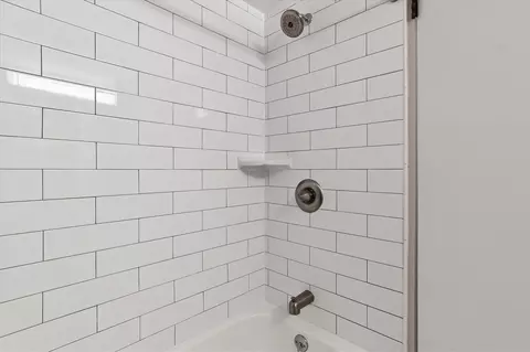 Bath - 555 E William #10D, Ann Arbor, MI 48104 photo 3 of 3