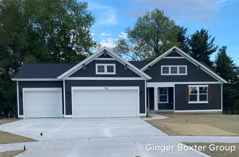 705 Greenbrier #63, Middleville, MI 49333