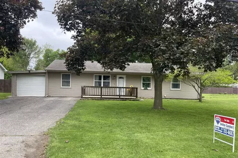 852 Maynard, Jackson, MI 49202