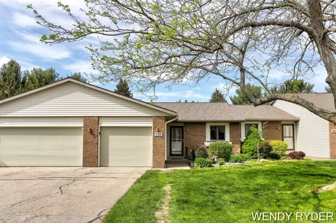 937 Village, Holland, MI 49423