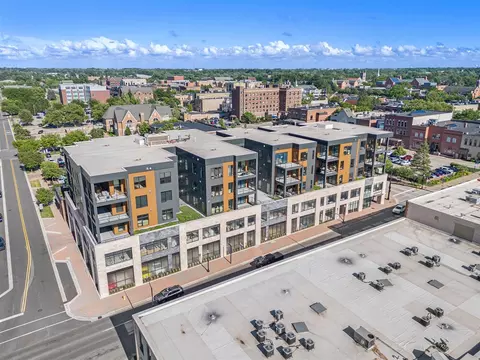 159 S S Riv #503, Holland, MI 49423