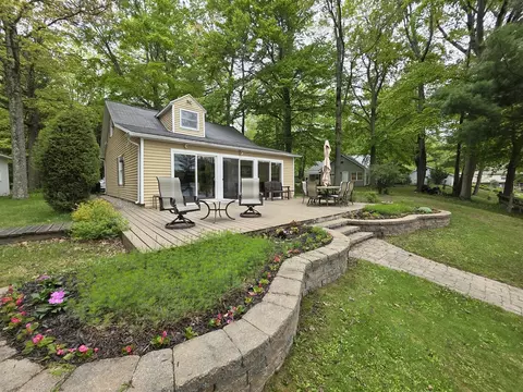 5022 N Ford Lk, Fountain, MI 49410