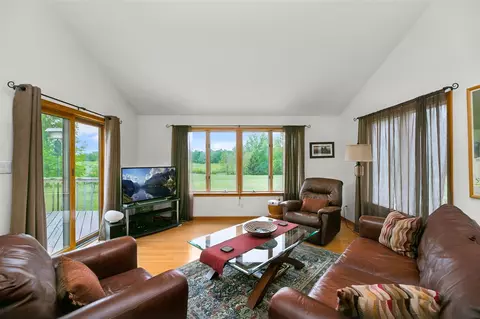 Living - 838 Able, Buchanan, MI 49107 photo 2 of 3