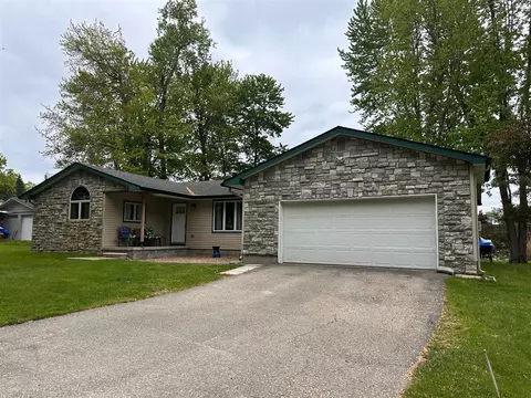 5410 Ridgemont, Howell, MI 48843
