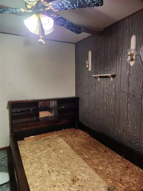 Bedroom - 956 30th, Blanchard, MI 49310 photo 2 of 3