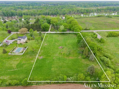 V/l Leonard, Coopersville, MI 49404