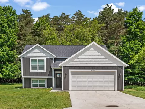 20630 Rolling Hls, Big Rapids, MI 49307