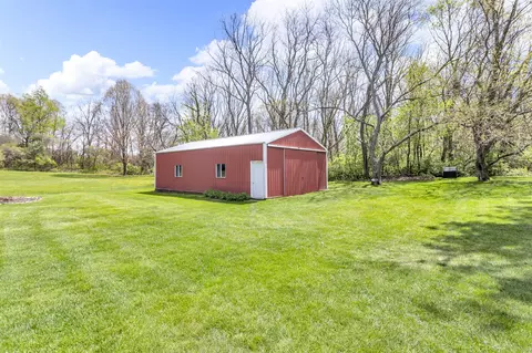 8690 Clinton, Jackson, MI 49201 photo 3