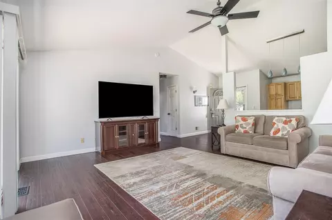 Living - 334 Thistle, Climax, MI 49034 photo 2 of 6