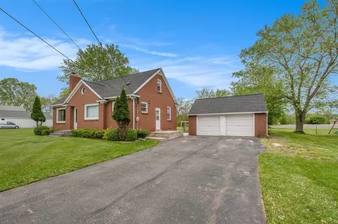 2480 32nd, Kentwood, MI 49512