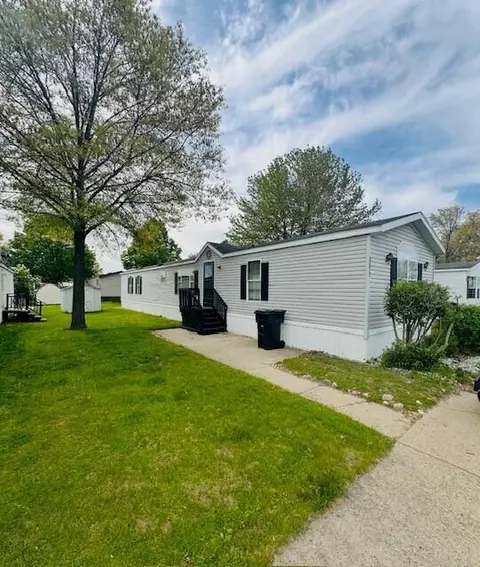 3077 Eastland, Kentwood, MI 49512