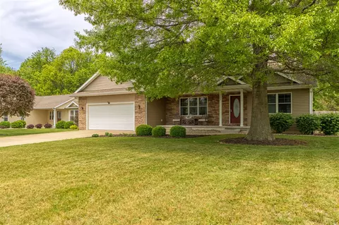 1373 Kristen, Saint Joseph, MI 49085