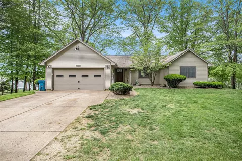 283 Cotton Lk, Battle Creek, MI 49014