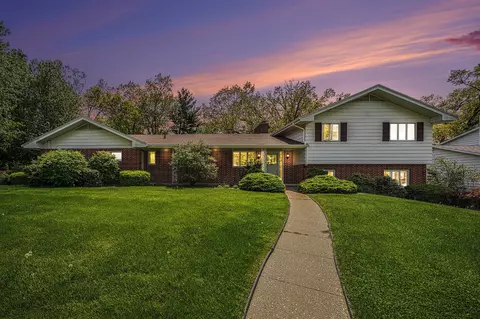 2317 Ridgefield, Portage, MI 49024
