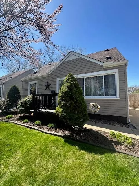 Exterior - 11444 Pine, Taylor, MI 48180 photo 3 of 14