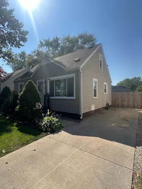 Exterior - 11444 Pine, Taylor, MI 48180 photo 6 of 14