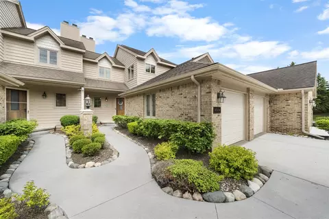 18004 Blue Heron Pointe, Northville, MI 48168