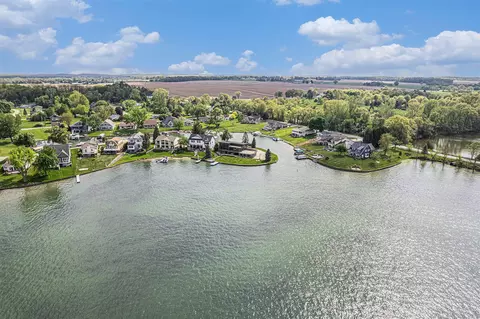 View/Area - 126 Robindale, Brooklyn, MI 49230 photo 6 of 15