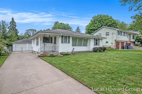 1502 Millbank, Grand Rapids, MI 49508
