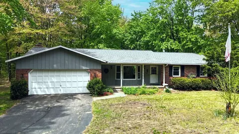 2967 152nd, Holland, MI 49424