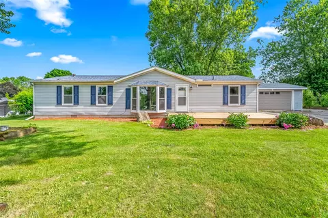 Exterior - 3820 Kaiser, Tecumseh, MI 49286 photo 2 of 11