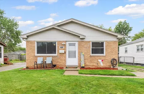26048 Clancy, Roseville, MI 48066