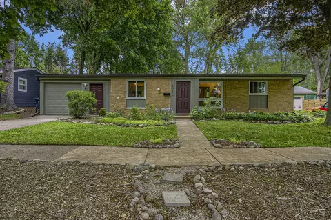 2753 Cumberland, Ann Arbor, MI 48104
