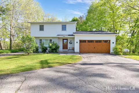 10417 6 Mile, Rockford, MI 49341