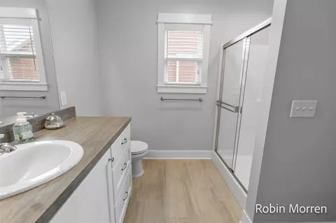 Bath - 11648 Everette, Allendale, MI 49401 photo 1 of 2
