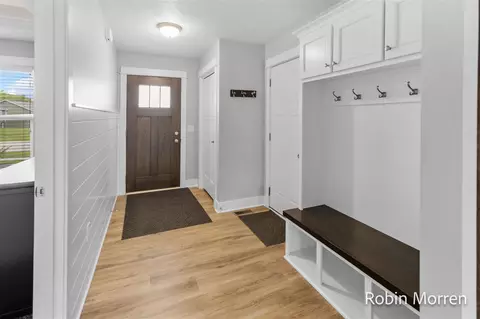 Entry Way - 11648 Everette, Allendale, MI 49401 photo 1 of 2