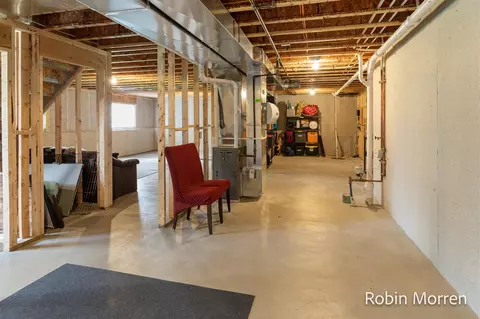 Entry Way - 11648 Everette, Allendale, MI 49401 photo 2 of 2
